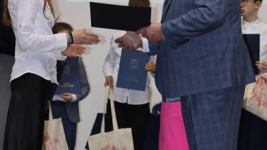 𝗣𝗿𝘇𝘆𝘇𝗻𝗮𝗻𝗼 𝘀𝘁𝘆𝗽𝗲𝗻𝗱𝗶𝗮 𝗺𝗼𝘁𝘆𝘄𝗮𝗰𝘆𝗷𝗻𝗲 𝗕𝘂𝗿𝗺𝗶𝘀𝘁𝗿𝘇𝗮 𝗠𝗶𝗮𝘀𝘁𝗮 𝗶 𝗚𝗺𝗶𝗻𝘆 𝗞𝗼𝘀𝗼́𝘄 𝗟𝗮𝗰𝗸𝗶!