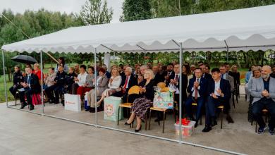 𝗪𝗶𝗲𝗹𝗸𝗶𝗲 𝗼𝘁𝘄𝗮𝗿𝗰𝗶𝗲 𝗻𝗼𝘄𝗲𝗴𝗼 𝗽𝗿𝘇𝗲𝗱𝘀𝘇𝗸𝗼𝗹𝗮 𝗶 𝘇̇ł𝗼𝗯𝗸𝗮 𝘄 𝗞𝗼𝘀𝗼𝘄𝗶𝗲 𝗟𝗮𝗰𝗸𝗶𝗺 - 𝗶𝗻𝘄𝗲𝘀𝘁𝘆𝗰𝗷𝗮, 𝗸𝘁𝗼́𝗿𝗮 𝘇𝗺𝗶𝗲𝗻𝗶𝗮 𝗽𝗿𝘇𝘆𝘀𝘇ł𝗼𝘀́𝗰́ 𝗻𝗮𝗷𝗺ł𝗼𝗱𝘀𝘇𝘆𝗰𝗵 𝗺𝗶𝗲𝘀𝘇𝗸𝗮𝗻́𝗰𝗼́𝘄 𝗴𝗺𝗶𝗻𝘆! 