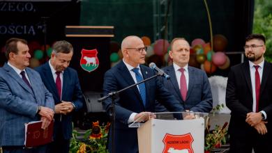 𝗪𝗶𝗲𝗹𝗸𝗶𝗲 𝗼𝘁𝘄𝗮𝗿𝗰𝗶𝗲 𝗻𝗼𝘄𝗲𝗴𝗼 𝗽𝗿𝘇𝗲𝗱𝘀𝘇𝗸𝗼𝗹𝗮 𝗶 𝘇̇ł𝗼𝗯𝗸𝗮 𝘄 𝗞𝗼𝘀𝗼𝘄𝗶𝗲 𝗟𝗮𝗰𝗸𝗶𝗺 - 𝗶𝗻𝘄𝗲𝘀𝘁𝘆𝗰𝗷𝗮, 𝗸𝘁𝗼́𝗿𝗮 𝘇𝗺𝗶𝗲𝗻𝗶𝗮 𝗽𝗿𝘇𝘆𝘀𝘇ł𝗼𝘀́𝗰́ 𝗻𝗮𝗷𝗺ł𝗼𝗱𝘀𝘇𝘆𝗰𝗵 𝗺𝗶𝗲𝘀𝘇𝗸𝗮𝗻́𝗰𝗼́𝘄 𝗴𝗺𝗶𝗻𝘆! 