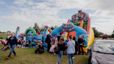 𝗪𝗶𝗲𝗹𝗸𝗶𝗲 𝗼𝘁𝘄𝗮𝗿𝗰𝗶𝗲 𝗻𝗼𝘄𝗲𝗴𝗼 𝗽𝗿𝘇𝗲𝗱𝘀𝘇𝗸𝗼𝗹𝗮 𝗶 𝘇̇ł𝗼𝗯𝗸𝗮 𝘄 𝗞𝗼𝘀𝗼𝘄𝗶𝗲 𝗟𝗮𝗰𝗸𝗶𝗺 - 𝗶𝗻𝘄𝗲𝘀𝘁𝘆𝗰𝗷𝗮, 𝗸𝘁𝗼́𝗿𝗮 𝘇𝗺𝗶𝗲𝗻𝗶𝗮 𝗽𝗿𝘇𝘆𝘀𝘇ł𝗼𝘀́𝗰́ 𝗻𝗮𝗷𝗺ł𝗼𝗱𝘀𝘇𝘆𝗰𝗵 𝗺𝗶𝗲𝘀𝘇𝗸𝗮𝗻́𝗰𝗼́𝘄 𝗴𝗺𝗶𝗻𝘆! 