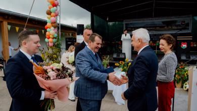 𝗪𝗶𝗲𝗹𝗸𝗶𝗲 𝗼𝘁𝘄𝗮𝗿𝗰𝗶𝗲 𝗻𝗼𝘄𝗲𝗴𝗼 𝗽𝗿𝘇𝗲𝗱𝘀𝘇𝗸𝗼𝗹𝗮 𝗶 𝘇̇ł𝗼𝗯𝗸𝗮 𝘄 𝗞𝗼𝘀𝗼𝘄𝗶𝗲 𝗟𝗮𝗰𝗸𝗶𝗺 - 𝗶𝗻𝘄𝗲𝘀𝘁𝘆𝗰𝗷𝗮, 𝗸𝘁𝗼́𝗿𝗮 𝘇𝗺𝗶𝗲𝗻𝗶𝗮 𝗽𝗿𝘇𝘆𝘀𝘇ł𝗼𝘀́𝗰́ 𝗻𝗮𝗷𝗺ł𝗼𝗱𝘀𝘇𝘆𝗰𝗵 𝗺𝗶𝗲𝘀𝘇𝗸𝗮𝗻́𝗰𝗼́𝘄 𝗴𝗺𝗶𝗻𝘆! 